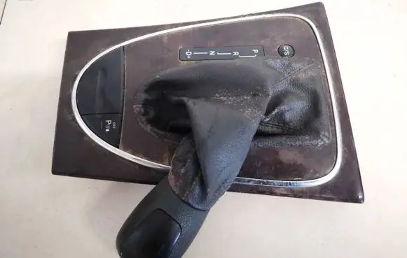 Mercedes-Benz E W211 Gear selector 2118213058