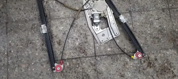 BMW 5 E39 Front window lifting mechanism without motor 8159832