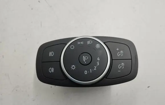 Ford Focus Light switch 10345674