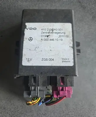Mercedes-Benz Sprinter W901 W902 W903 W904 Door central lock control unit/module A0004461019 ZGS004 410215010001