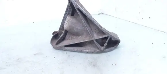 Audi A8 S8 D2 4D Engine mounting bracket 4D0199308E