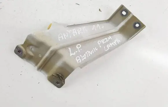 Opel Antara Fender mounting bracket