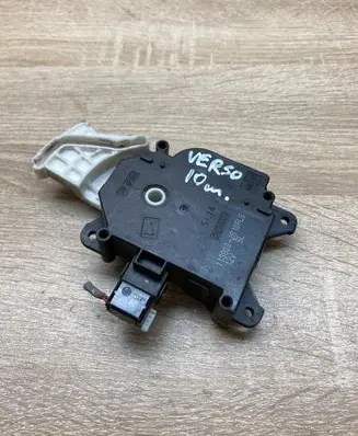 Toyota Verso Air flap motor/actuator 1138002810