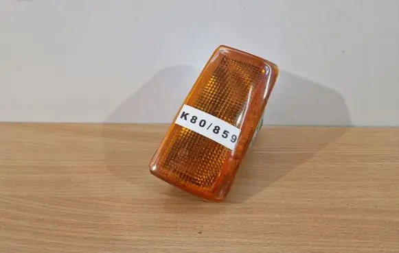 Opel Corsa A Front fender indicator light 006341