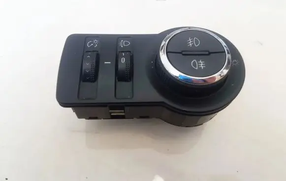Opel Insignia A Light switch 1326869