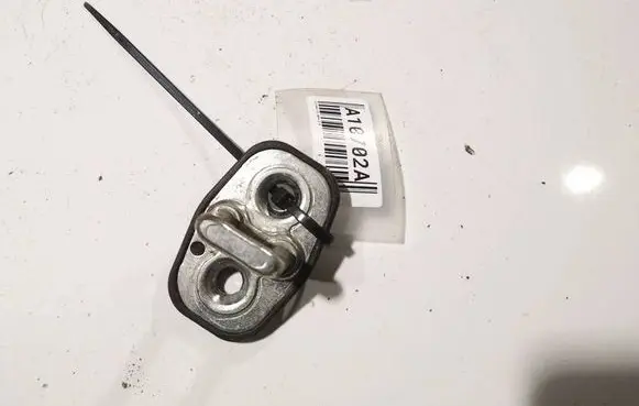 Citroen C5 Front door lock loop/hook striker 