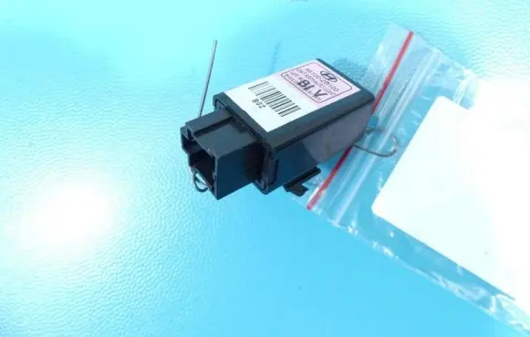 KIA Carens II Other relay 95100-2D100 IMPRK1274248