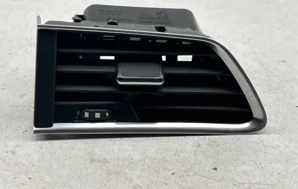 Peugeot 508 Dashboard side air vent grill/cover trim 9686457377 A1010107
