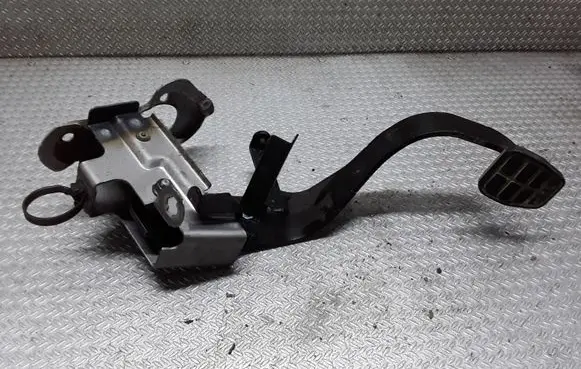Clutch pedal