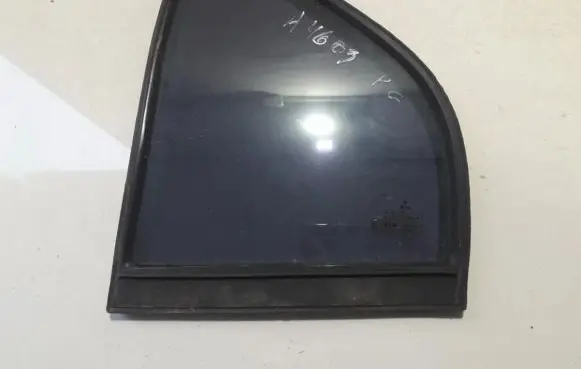 Mitsubishi Carisma Rear vent window glass 