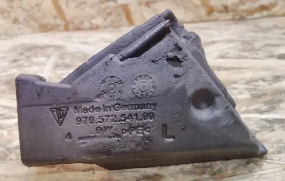 Porsche Panamera (970) Fender foam support/seal 97057254100