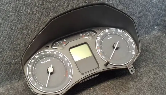 Skoda Octavia Mk2 (1Z) Speedometer (instrument cluster) 1Z0920822B