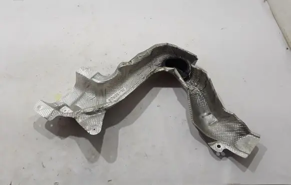 Renault Captur II Exhaust heat shield 747612417R