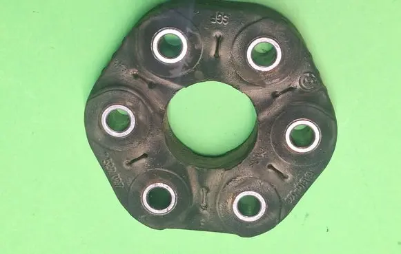 BMW 5 E60 E61 Rear prop shaft donut coupling/joint 