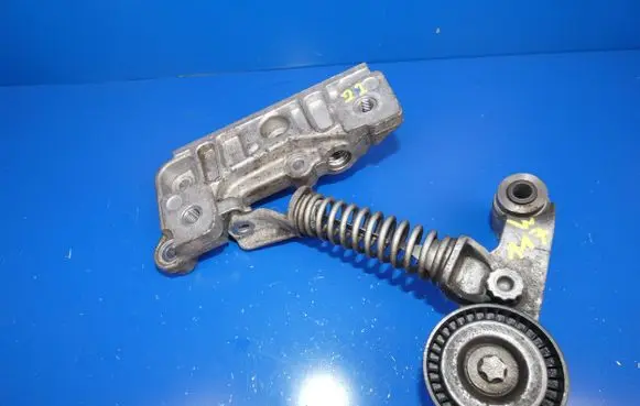 Mercedes-Benz CLA C117 X117 W117 Generator/alternator bracket A6512200601