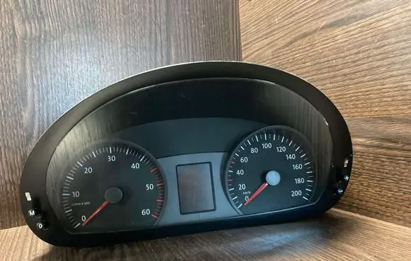 Volkswagen Crafter Speedometer (instrument cluster) HVW9064467921 2E0920841S 9064469921