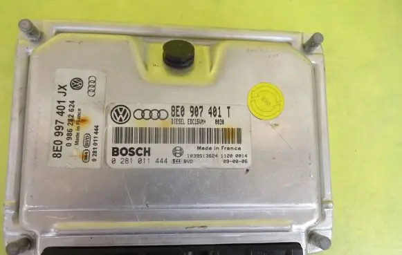 Audi A4 S4 B6 8E 8H Engine control unit/module 8E0907401T 0281011444