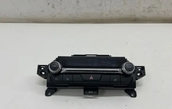 Mazda 3 Climate control unit BHRJ61190B K74004120