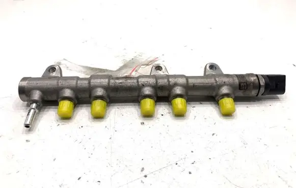BMW 5 G30 G31 G38 Fuel main line pipe 0445214371