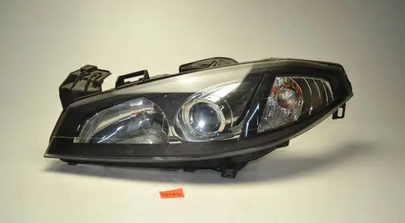 Renault Laguna II Headlight/headlamp 8200555907 89900767