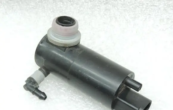 Toyota Avensis T270 Headlight washer pump 8528005050