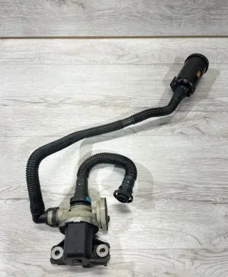 BMW X4 F26 Fuel tank valve 7303949 7373624