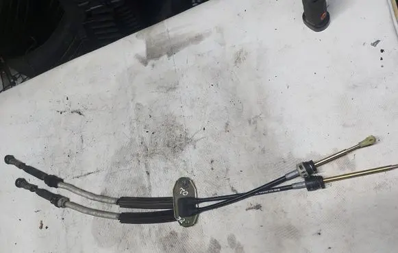 Volkswagen Sharan Gear shift cable linkage 7M3711874B