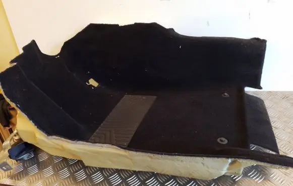 Mercedes-Benz C W205 Front floor carpet liner A2056800040 104205000 510009568204