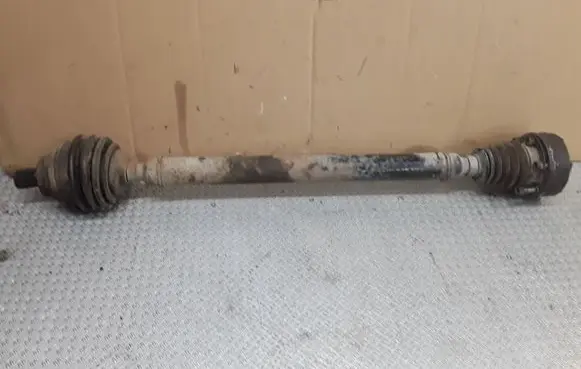 Volkswagen Golf V Front driveshaft 