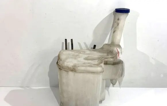 Windshield washer fluid reservoir/tank