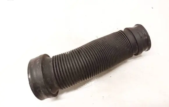 Opel Astra H Air intake hose/pipe 13105267