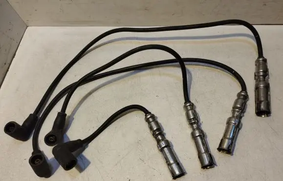 Volkswagen Bora Ignition plug leads 06A035255C 06A035281A
