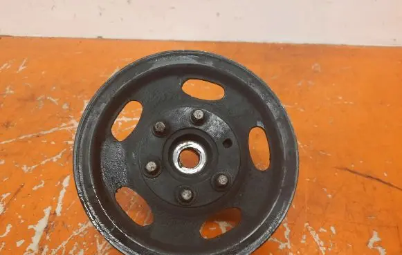 Opel Agila A Crankshaft pulley 90529559