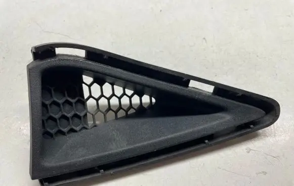 Ford Mustang VI Front bumper lower grill JR3B17B968 JR3B17B968AAW