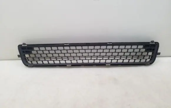 Volvo V70 Front bumper lower grill 30763113