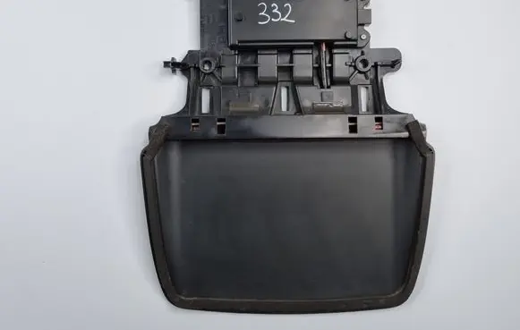 Dodge Charger Third/center stoplight 68402348AB