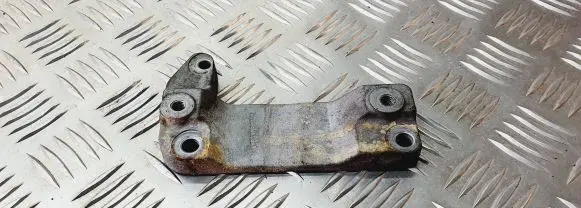 Mercedes-Benz B W245 Engine mounting bracket A1693760042