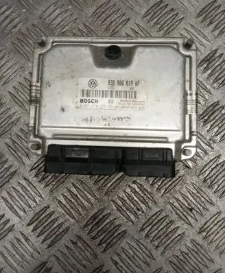 Skoda Fabia Mk1 (6Y) Engine control unit/module 038906019AF 0281010289