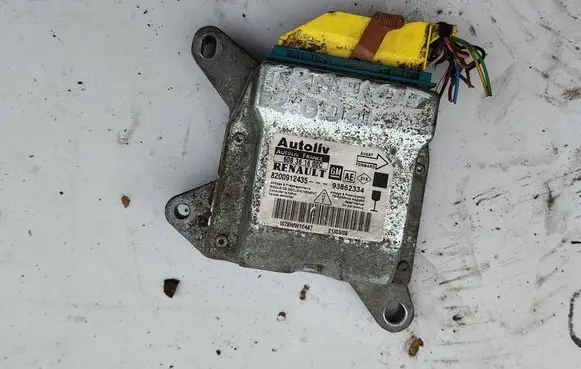 Renault Trafic II (X83) Airbag control unit/module 8200912435