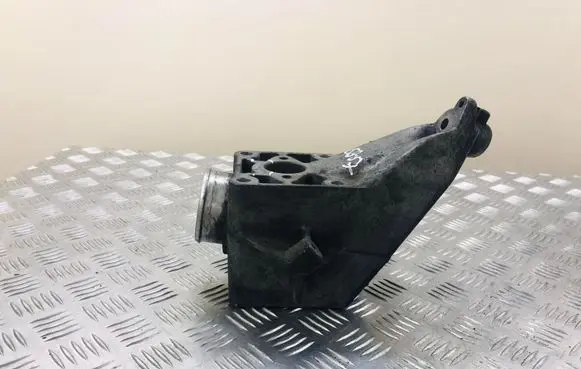 Mercedes-Benz Vito Viano W639 Engine mounting bracket A464622300104
