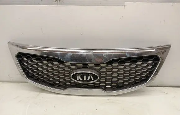 KIA Sorento Front bumper upper radiator grill 863502P000