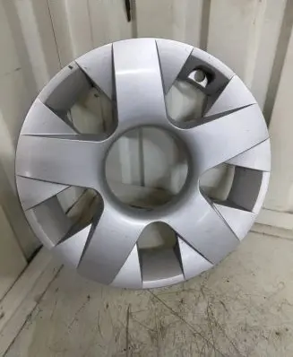 BMW 7 E65 E66 R17 wheel hub/cap/trim 753444