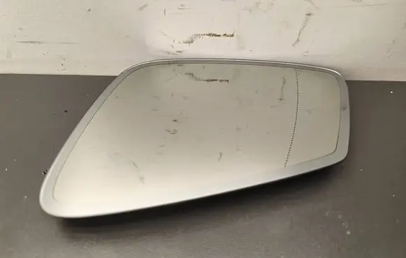 BMW 5 F10 F11 Wing mirror glass G015221300000