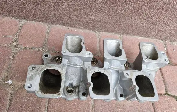 Opel Insignia A Intake manifold F005E10470-