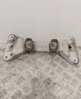 BMW 1 F20 F21 Gearbox mounting bracket 6796605