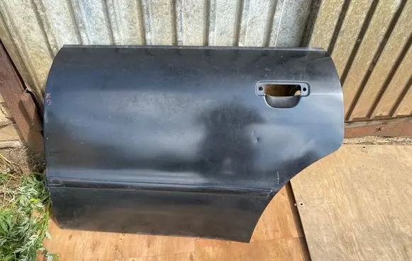 Rear door