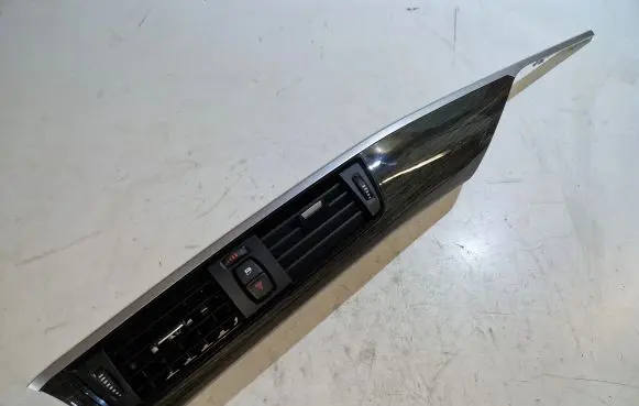 BMW 3 F30 F35 F31 Dashboard trim 921855215