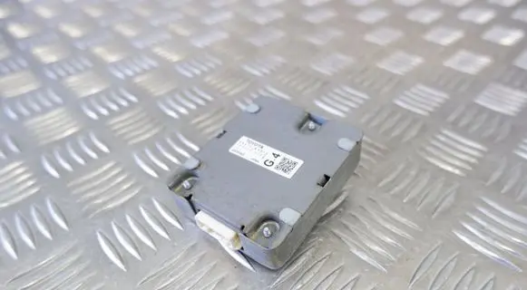 Toyota Yaris XP210 Other control units/modules 86572K0010
