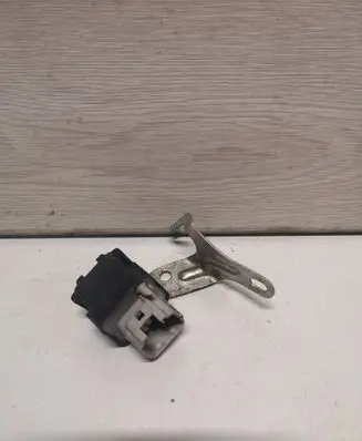 Toyota Auris 150 Glow plug pre-heat relay 2861067010 1567006171