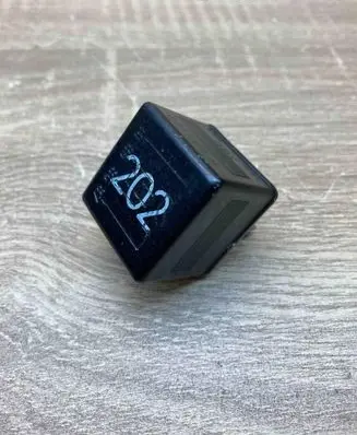 Audi A4 S4 B5 8D Other relay 8A0951253 899587 202
